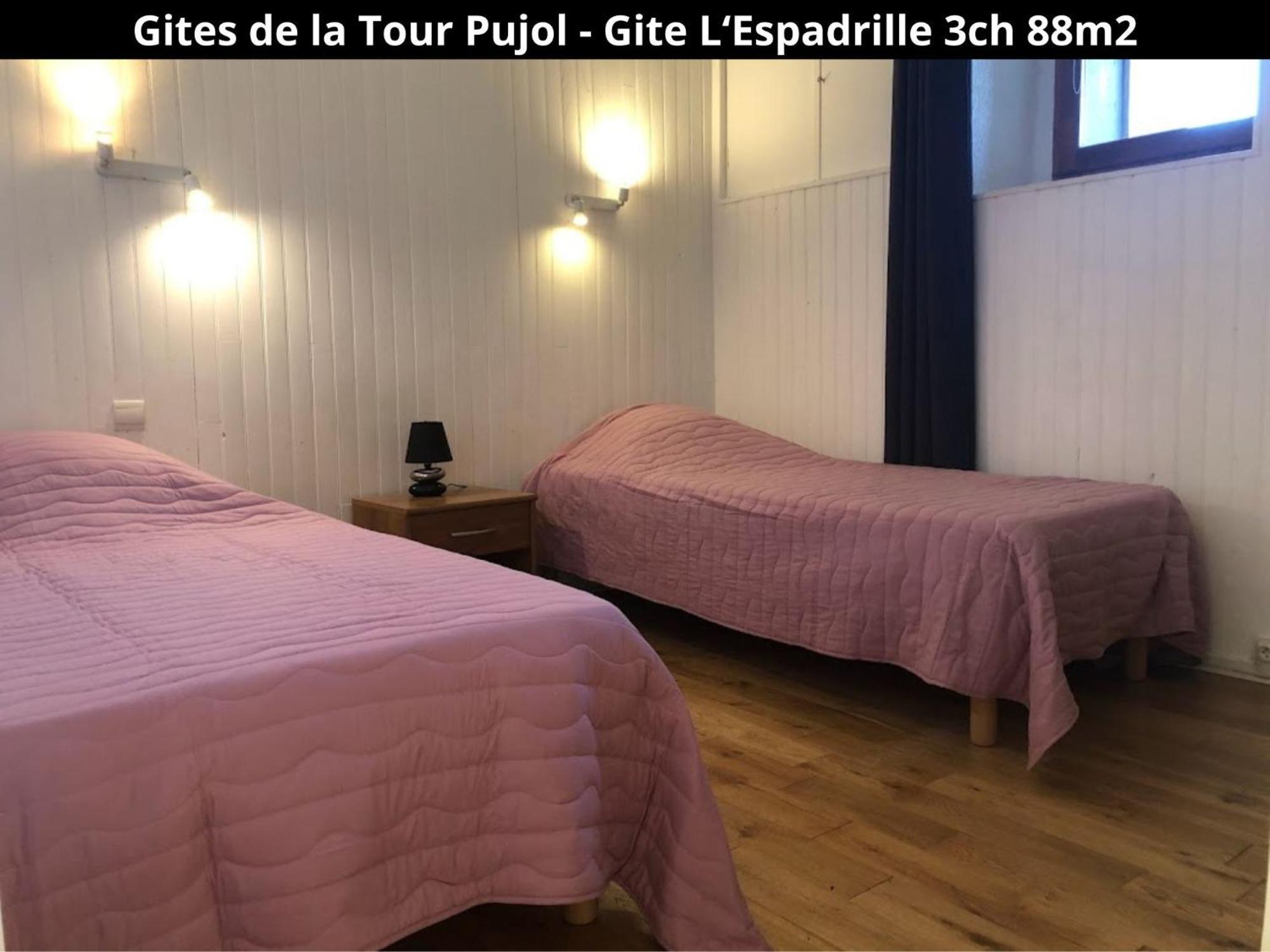 Les Gites De La Tour Pujol Argelès-sur-Mer Esterno foto